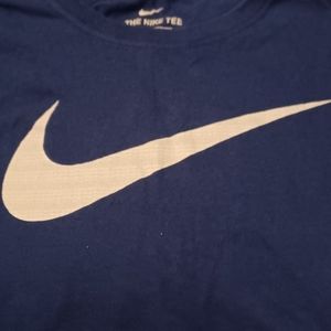 Nike tee